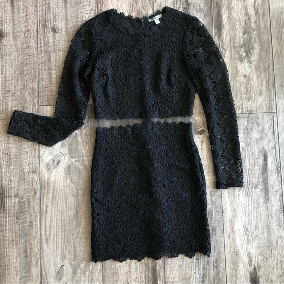 BLACK LACE DRESS - Picture 2 of 7
